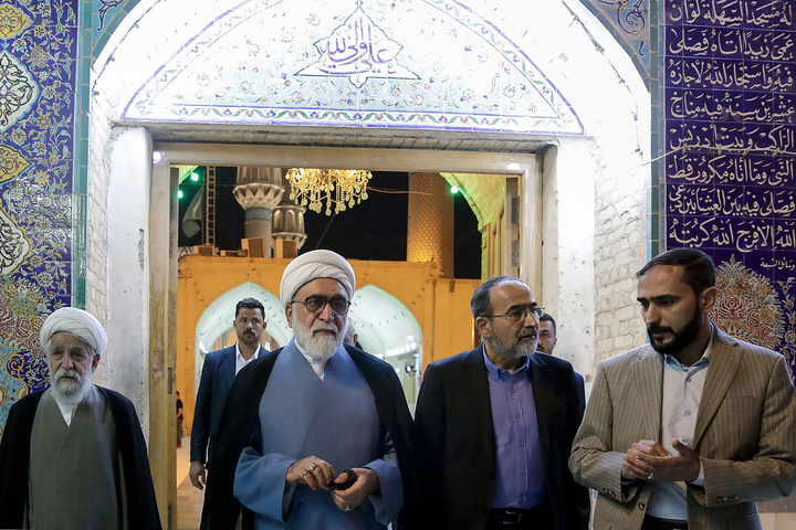 تشرف تولیت آستان قدس رضوی به مسجد کوفه و سهله
