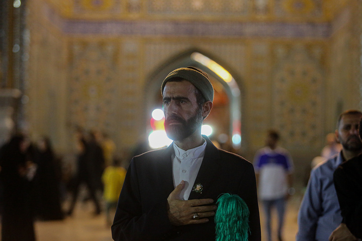 حال و هوای حرم قم در شب شهادت امام باقر(ع)