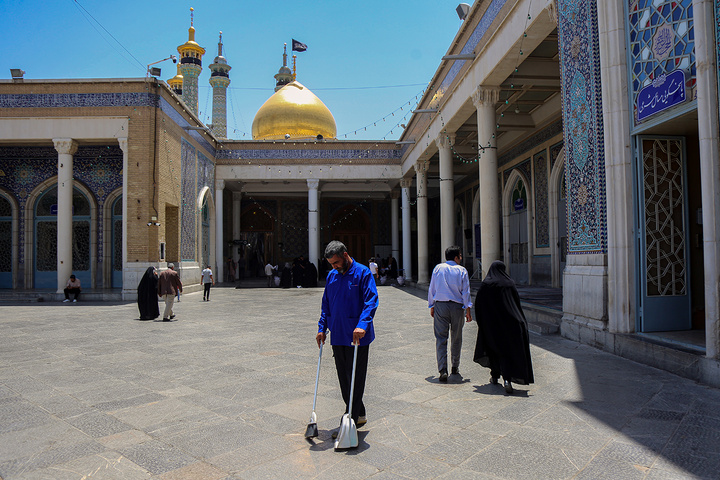آماده سازی حرم حضرت معصومه (س) جهت میزبانی از زائران در مراسم دعای عرفه