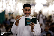 قرائت دعای پر فیض عرفه ویژه زائران اردو و عرب زبان در حرم رضوی