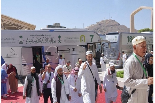 آغاز توزیع ۲ میلیون جلد قرآن بین حجاج