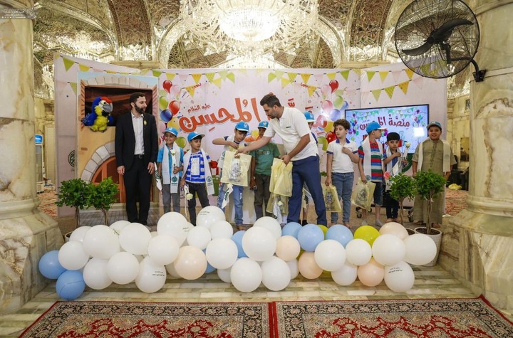 جشن کودکان در حرم مطهر حضرت علی(ع)
