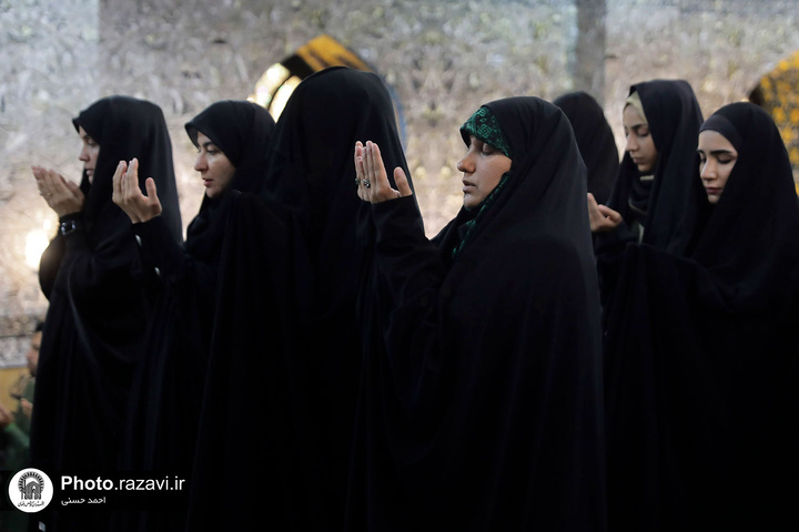 عرض ارادت ۶۰ بانوی ملی پوش ورزشکار به امام مهربانی ها
 عرض ارادت ۶۰ بانوی ملی پوش ورزشکار به امام مهربانی ها