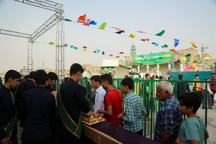 حرم حضرت معصـــومه (س) میزبان کودکان و نوجــــوانان در جشن غدیـــــر