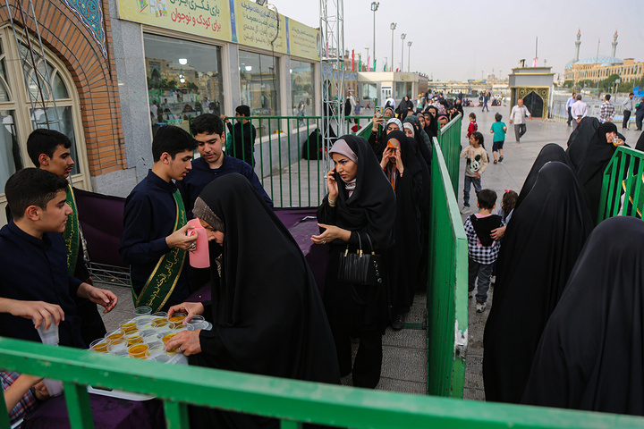 حرم حضرت معصـــومه (س) میزبان کودکان و نوجــــوانان در جشن غدیـــــر