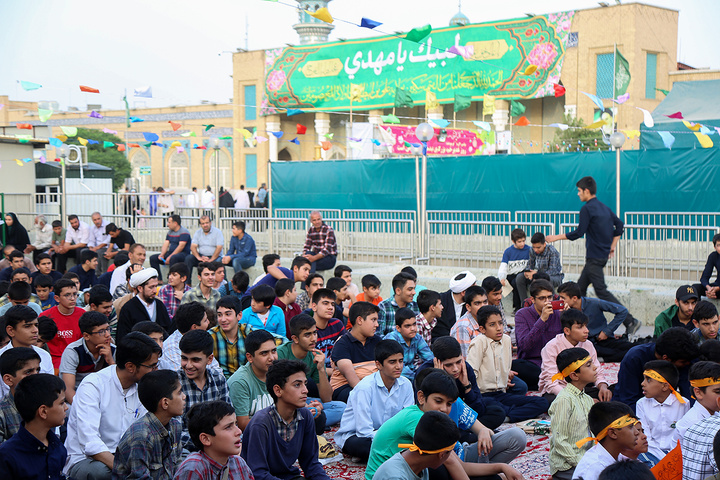 حرم حضرت معصـــومه (س) میزبان کودکان و نوجــــوانان در جشن غدیـــــر