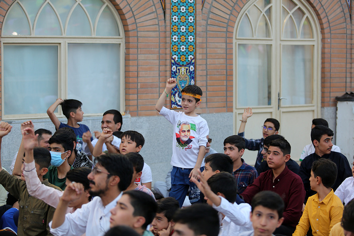 حرم حضرت معصـــومه (س) میزبان کودکان و نوجــــوانان در جشن غدیـــــر
