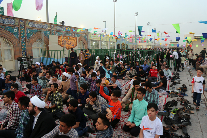 حرم حضرت معصـــومه (س) میزبان کودکان و نوجــــوانان در جشن غدیـــــر