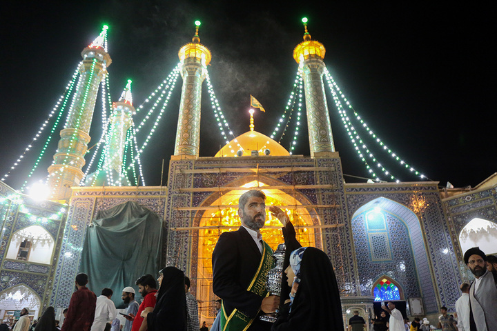 جشن شام میلاد امام کاظم (ع) در حرم حضرت معصومه(س)