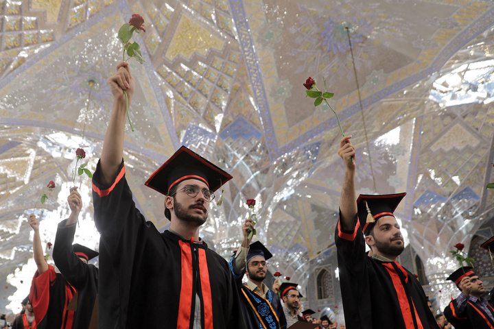 جشن دانش آموختگی در حرم