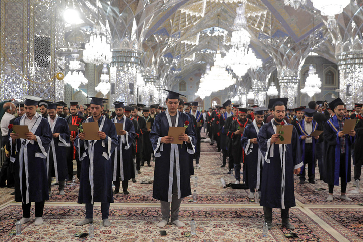 جشن دانش آموختگی در حرم