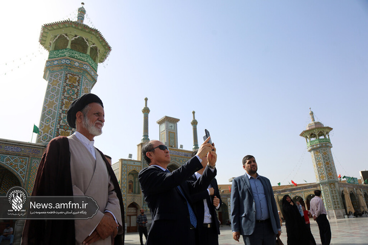 سفیر کره جنوبی در ایران با شخصیت و جایگاه حضرت معصومه(س) آشنا شد