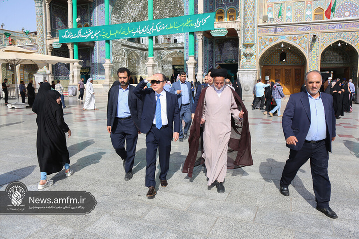 سفیر کره جنوبی در ایران با شخصیت و جایگاه حضرت معصومه(س) آشنا شد