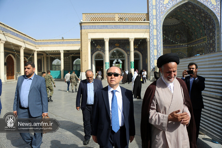 سفیر کره جنوبی در ایران با شخصیت و جایگاه حضرت معصومه(س) آشنا شد