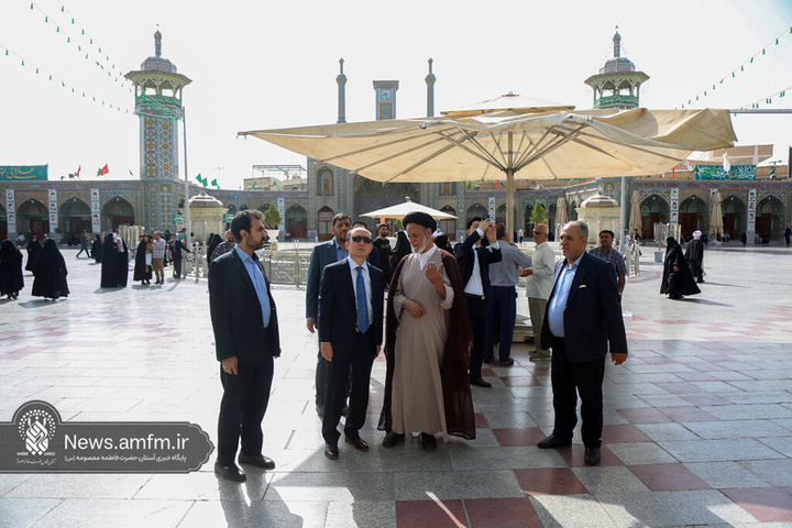 سفیر کره جنوبی در ایران با شخصیت و جایگاه حضرت معصومه(س) آشنا شد