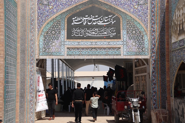 موکب حرم مطهر حضرت معصومه (س) در عمود ۱۰۸۰  موکب حرم مطهر حضرت معصومه (س) در عمود ۱۰۸۰