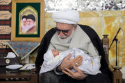 قرائت اذان و اقامه تولیت آستان قدس رضوی برای نوزادان تازه متولد شده