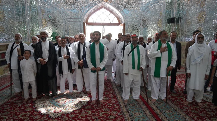 تشرف کاروان پیاده امام رضا(ع) به آستان حضرت حسین بن موسی الکاظم(ع)
