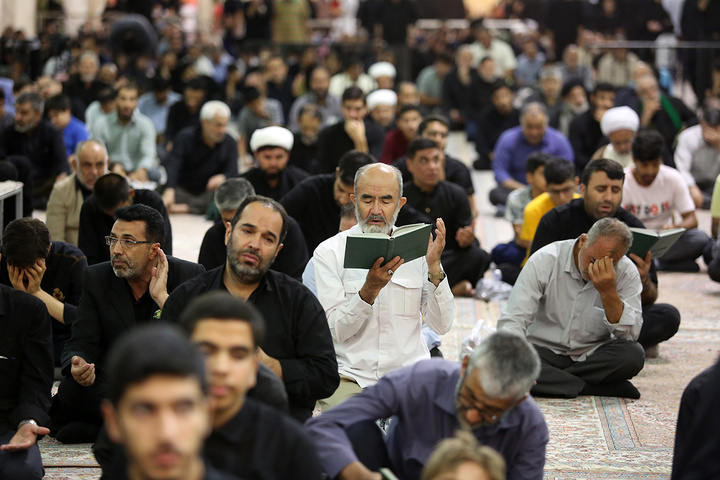 مراسم عزاداری ایام اسارت آل الله در حرم حضرت معصومه(س)
