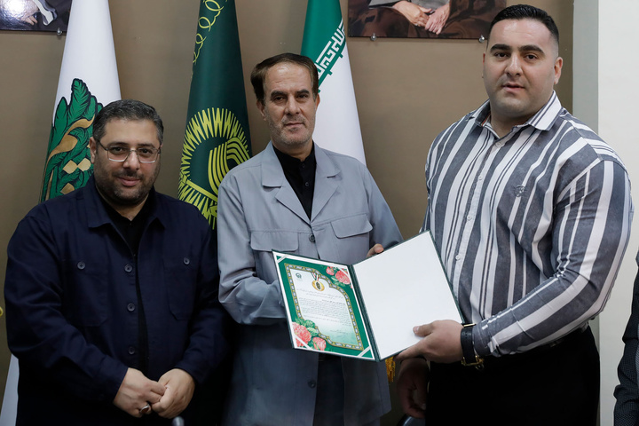 2023 World's Strongest Man medal presented to Imam Reza shrine museum
