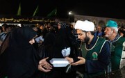 طبخ و توزیع ۷۰۰ هزار وعده غذای گرم در مرز مهران ویژه زائران اربعین حسینی