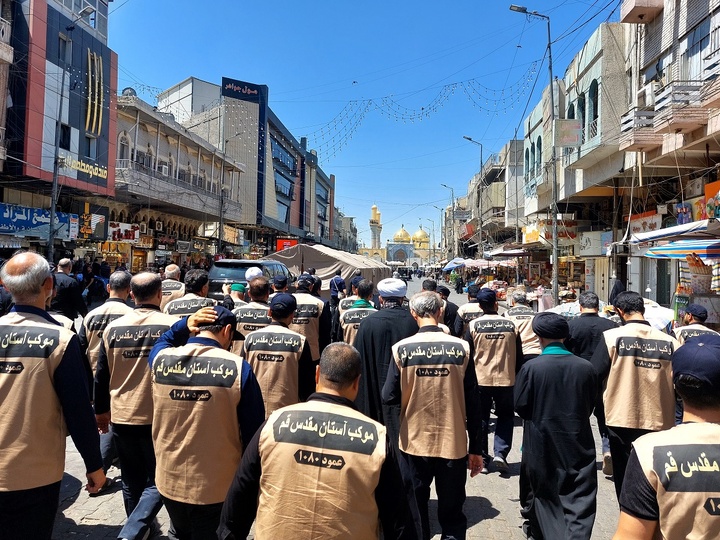 تشرف خادمان حرم کریمه اهل‌بیت(س) به کاظمین