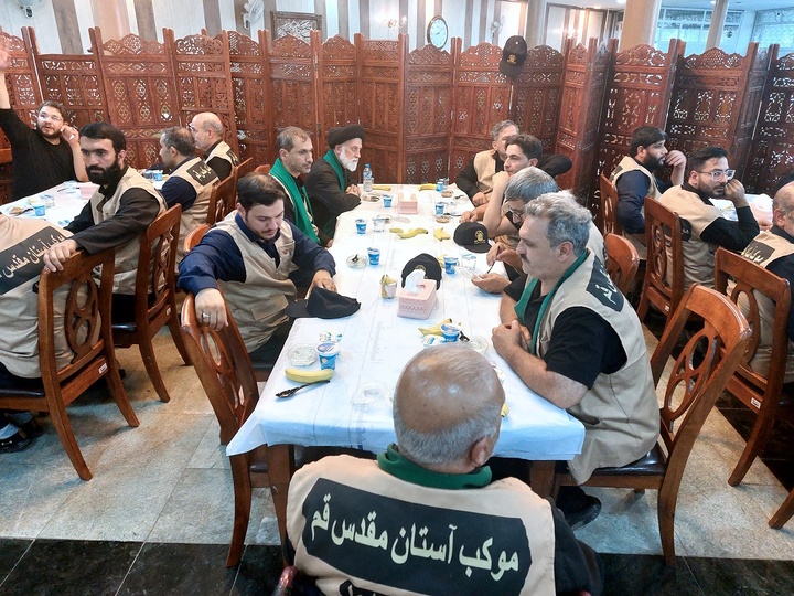تشرف خادمان حرم کریمه اهل‌بیت(س) به کاظمین