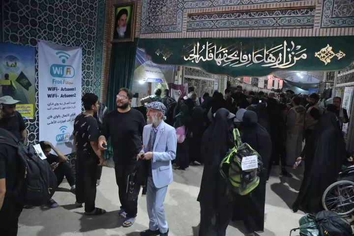 حضور جمعی از هنرمندان پیشکسوت سینما و تلویزیون در موکب آستان حضرت معصومه(س)