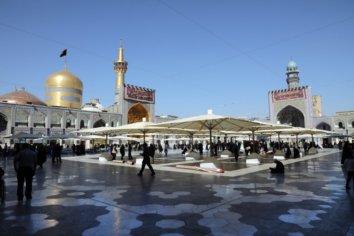 حال و هوای حرم مطهر رضوی در آستانه اربعین حسینی
