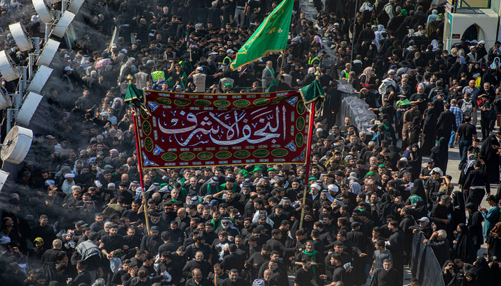 عزاداری موکب های حسینی در روز اربعین سید الشهداء