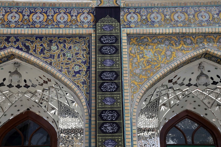 در آستانه دهه آخر صفر کتیبه های عزا به سلام آمده اند