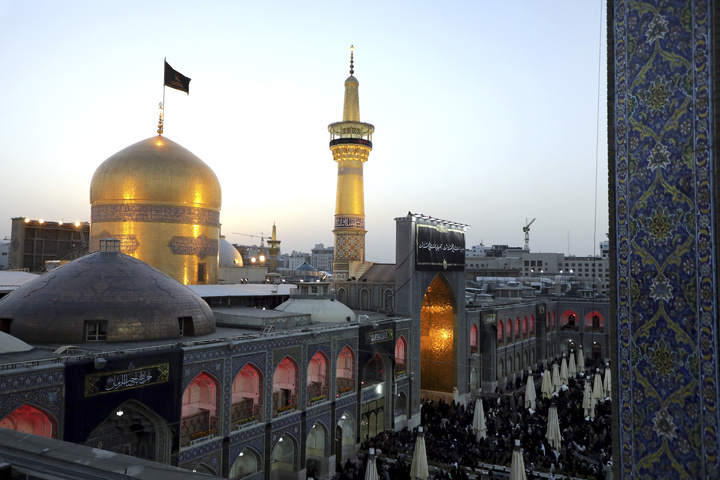 حرم مطهررضوی درشب رحلت حضرت رسول صلی الله وشهادت امام حسن مجتبی علیه السلام
