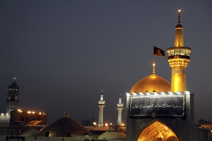 حرم مطهررضوی درشب رحلت حضرت رسول صلی الله وشهادت امام حسن مجتبی علیه السلام