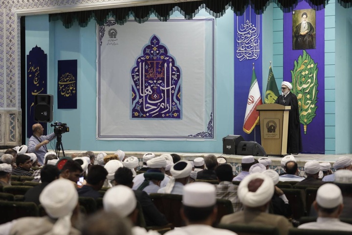 اربعینِ امام حسین(ع) کی وحدت بخش ثقافت کوامت مسلمہ میں ہمیشہ جاری رہنا چاہئے؛متولی حرم امام رضاؑ اربعینِ امام حسین(ع) کی وحدت بخش ثقافت کوامت مسلمہ میں ہمیشہ جاری رہنا چاہئے؛متولی حرم امام رضاؑ