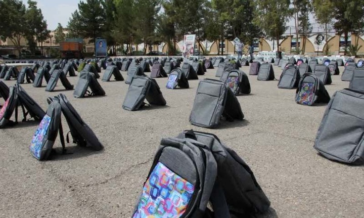 اهداء۸۸۰۰ بسته لوازمالتحریر توسط آستان قدس به دانشآموزان احسانپذیر اهداء۸۸۰۰ بسته لوازمالتحریر توسط آستان قدس به دانشآموزان احسانپذیر