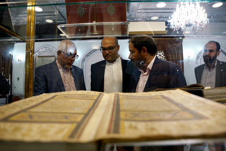 Imam Reza shrine hosts high ranking Malaysian delegation