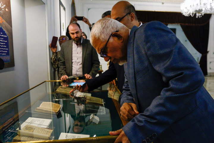 Imam Reza shrine hosts high ranking Malaysian delegation