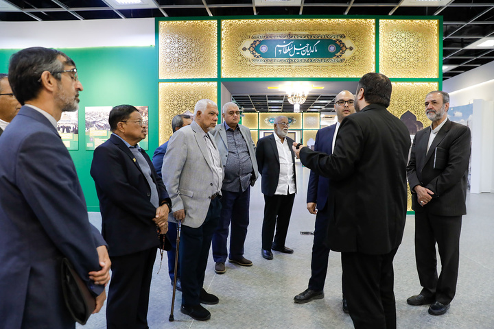 Imam Reza shrine hosts high ranking Malaysian delegation