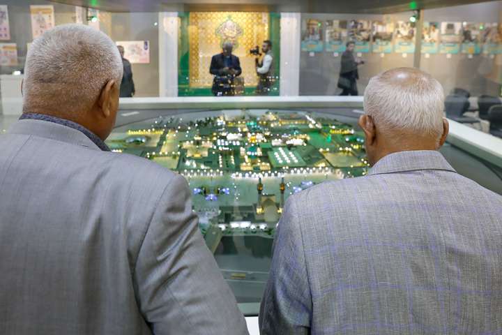 Imam Reza shrine hosts high ranking Malaysian delegation