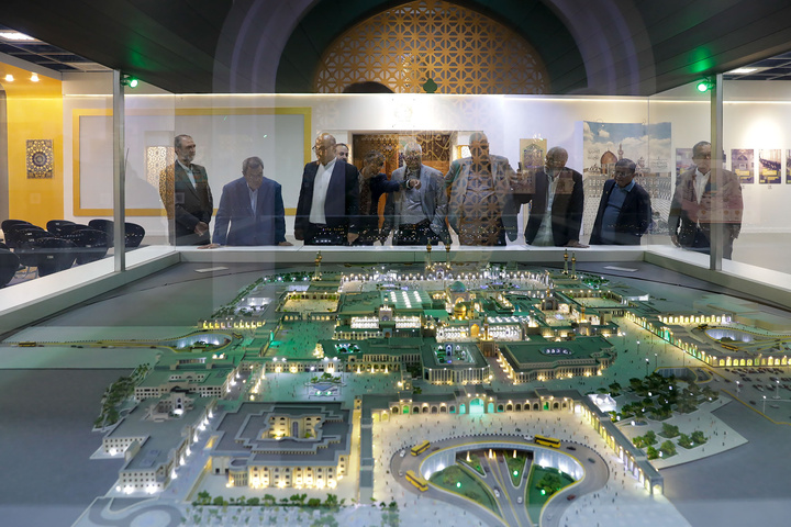 Imam Reza shrine hosts high ranking Malaysian delegation