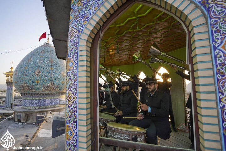 مراسم جشن ولادت باسعادت پیامبر اعظم(ص) و امام صادق(ع) در حرم مطهر حضرت احمدبن موسی(ع)