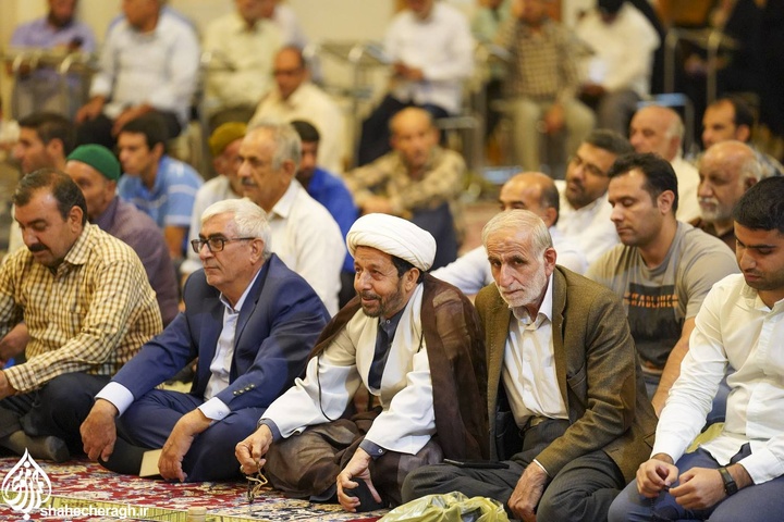 مراسم جشن ولادت باسعادت پیامبر اعظم(ص) و امام صادق(ع) در حرم مطهر حضرت احمدبن موسی(ع)