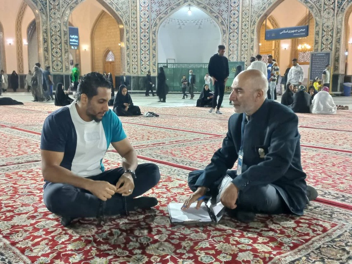 اجرای طرح افکارسنجی با تاکید بر زائران عرب، اردو و انگلیسی زبان در حرم مطهر رضوی
 اجرای طرح افکارسنجی با تاکید بر زائران عرب، اردو و انگلیسی زبان در حرم مطهر رضوی