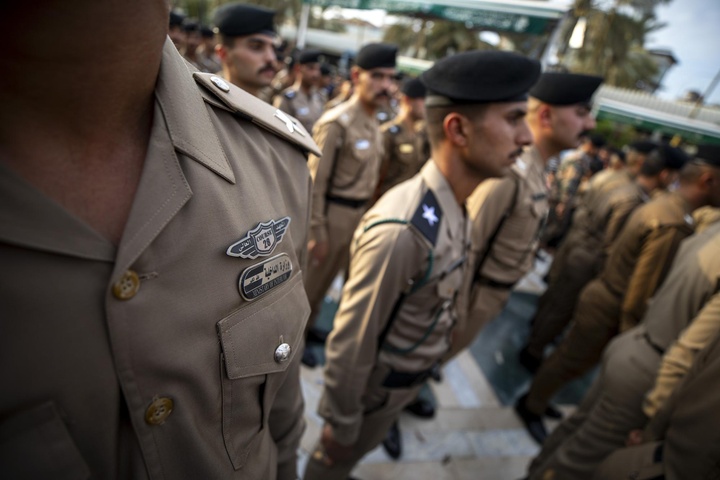 The Al-Abbas's (p) Shrine witnesses the graduation of a new batch of Iraqi Police College officers