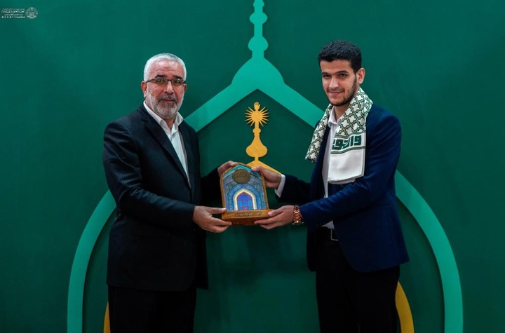 مراسم تجلیل از دانش آموزان ممتاز خادمین حرم امیرالمومنین (علیه السلام)