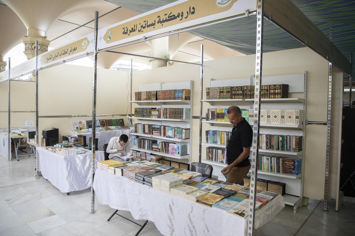 حضور حرم عباسی با بیش از 750 نشریه در نهمین نمایشگاه بین المللی کتاب