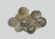 اهداء ۵۰۰ قطعه از سکه‌های تاریخی ایران به موزه رضوی