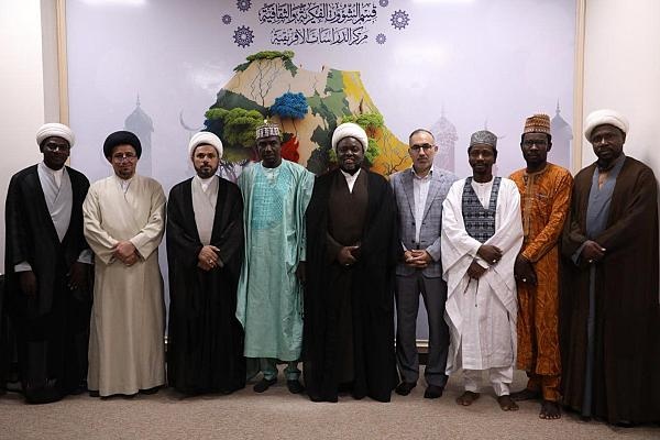 میزبانی بخش امور فکری و فرهنگی آستان قدس عباسی از هیات كشور جمهوری مالی