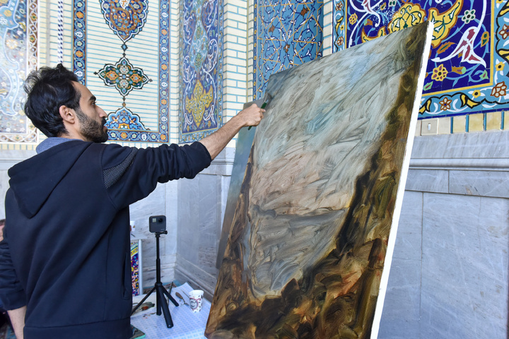 الفنانون يبدعون أعمالا في خطة « من القدس الی القدس» في الحرم الرضوي
