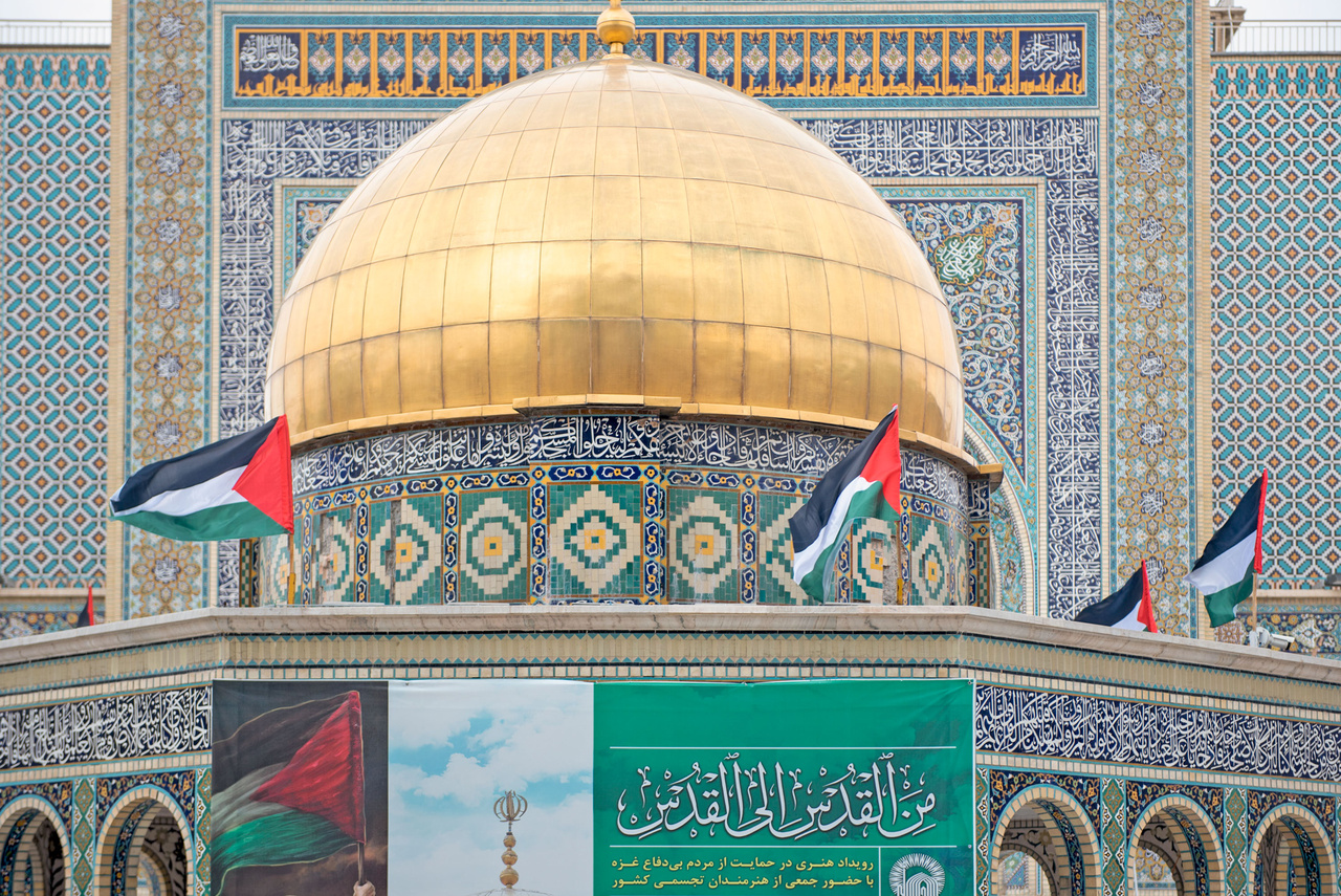 ‘From al-Quds, To al-Quds’ artistic event gets underway in Imam Reza shine